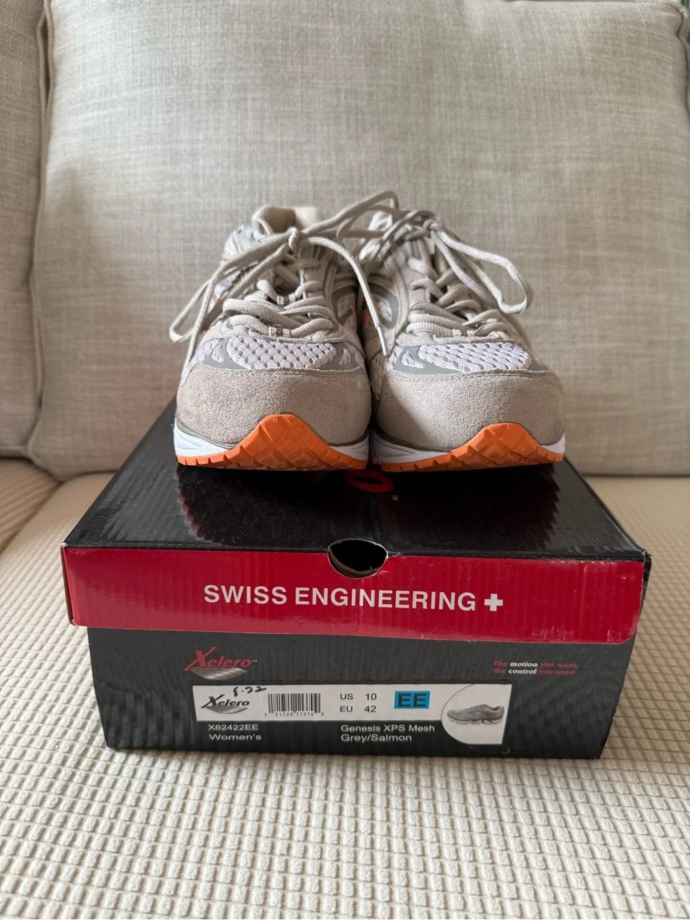 Xelero Women’s  sneaker Size 10EE/ Genesis XPS Mesh Grey/Salmon- like new
